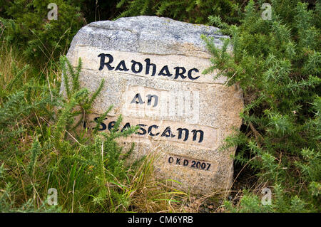 Radharc un Seascan, Meenmore, Dungloe, County Donegal, Irlanda. Il 19 ottobre, 2012. Un alloggiamento entitre station wagon - soprannominato il "sito Titantic' - che è sprofondare nella palude in cui è stato costruito nel 2007 dovrebbe essere demolita secondo i proprietari di immobili che hanno citato in giudizio i costruttori e gli ingegneri e architetti. Il caso continua presso la High Court di Dublino. Foto: Richard Wayman/Alamy Live News Foto Stock