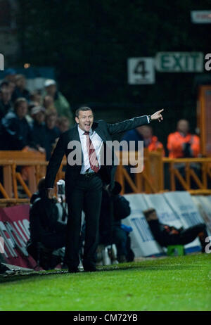 19.10.2012 Barnet, Inghilterra. Aidy Boothroyd (Northampton Manager) durante la lega due gioco tra Barnet e Northampton Town dalla Underhill Stadium. Foto Stock