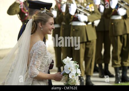 20 ott. 2012 - Lussemburgo, Spagna - Belga Contessa Stephanie de Lannoy partecipare ad un matrimonio religioso di S.A.R. Guillaume Granduca ereditario e la Contessa Stephanie de Lannoy alla cattedrale di Notre Dame de Lussemburgo il 20 ottobre 2012 a Lussemburgo (credito Immagine: © Jack Abuin/ZUMAPRESS.com) Foto Stock