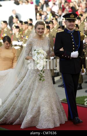 20 ott. 2012 - Lussemburgo, Spagna - Belga Contessa Stephanie de Lannoy partecipare ad un matrimonio religioso di S.A.R. Guillaume Granduca ereditario e la Contessa Stephanie de Lannoy alla cattedrale di Notre Dame de Lussemburgo il 20 ottobre 2012 a Lussemburgo (credito Immagine: © Jack Abuin/ZUMAPRESS.com) Foto Stock