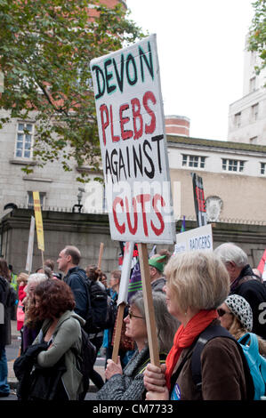 20/10/2012, Londra UK. I sindacati stadio a proteste di massa contro il governo del Regno Unito di tagli di austerità. Un marzo attraverso il centro di Londra è culminato in un rally in Hyde Park Foto Stock