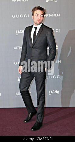 Ottobre 27, 2012 - Los Angeles, CA, Stati Uniti d'America - Robert Pattinson assiste LACMA Art + Film Gala di credito (Immagine: © Karen Curley/ZUMAPRESS.com) Foto Stock