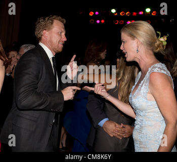 Ottobre 27, 2012 - Delray Beach, Florida, Stati Uniti - MAEVE QUINLAN e KEVIN MCKIDD ballare la Fab Four al 2012 Chris Evert/Raymond James Pro-Celebrity classico del tennis di Gala. (Credito Immagine: © Fred Mullane/ZUMAPRESS.com) Foto Stock