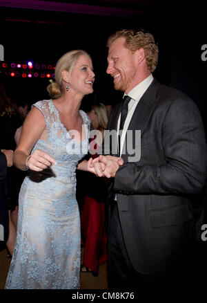 Ottobre 27, 2012 - Delray Beach, Florida, Stati Uniti - MAEVE QUINLAN e KEVIN MCKIDD ballare la Fab Four al 2012 Chris Evert/Raymond James Pro-Celebrity classico del tennis di Gala. (Credito Immagine: © Fred Mullane/ZUMAPRESS.com) Foto Stock