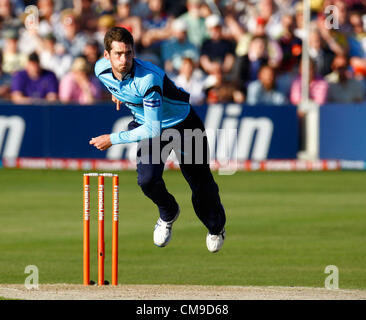 28.06.12 Chelmsford, Inghilterra: Chris Liddle del Sussex squali durante gli amici LifeTwenty20 Match tra Essex aquile e Sussex squali al Ford County Ground su Giugno 28, 2012 a Chelmsford, Regno Unito Foto Stock