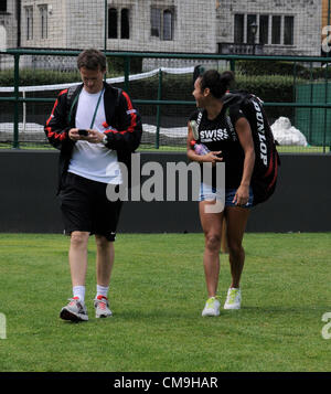 Heather Watson lascia la formazione, Wimbledon, Londra, 29.06.12 Foto Stock