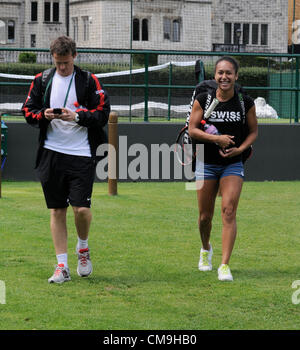 Heather Watson lascia la formazione, Wimbledon, Londra, 29.06.12 Foto Stock