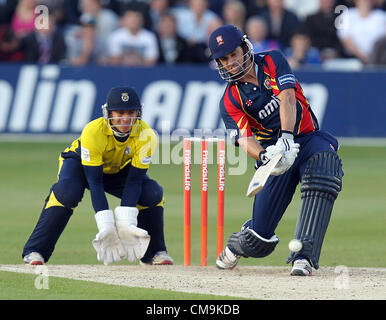 29.06.2012 Chelmsford Essex. Amici vita T20 Essex Eagles vs Hampshire Royals. Azione a Ford County Ground, Chelmsford Essex. Ryan dieci Doeschate in azione di ovatta per Essex Foto Stock