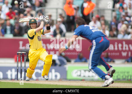 01/07/2012 Londra Inghilterra. Australia George Bailey, batting durante la seconda giornata internazionale della partita di cricket tra Inghilterra e Australia parte della Nat West serie, ha suonato presso il Kia Oval Cricket Ground: Credito: Mitchell Gunn Foto Stock