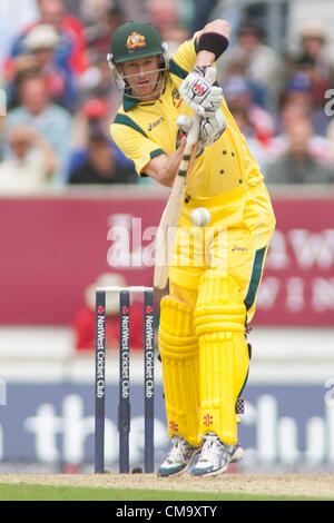 01/07/2012 Londra Inghilterra. Australia George Bailey, durante la seconda giornata internazionale della partita di cricket tra Inghilterra e Australia parte della Nat West serie, ha suonato presso il Kia Oval Cricket Ground: Credito: Mitchell Gunn Foto Stock