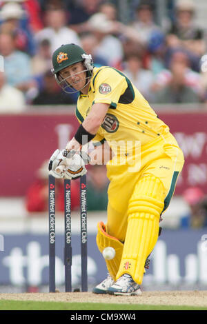 01/07/2012 Londra Inghilterra. Australia George Bailey, batting durante la seconda giornata internazionale della partita di cricket tra Inghilterra e Australia parte della Nat West serie, ha suonato presso il Kia Oval Cricket Ground: Credito: Mitchell Gunn Foto Stock