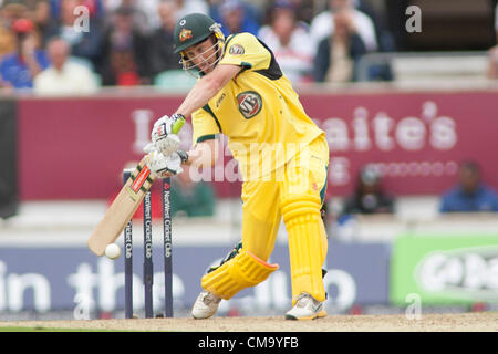 01/07/2012 Londra Inghilterra. Australia George Bailey, durante la seconda giornata internazionale della partita di cricket tra Inghilterra e Australia parte della Nat West serie, ha suonato presso il Kia Oval Cricket Ground: Credito: Mitchell Gunn Foto Stock