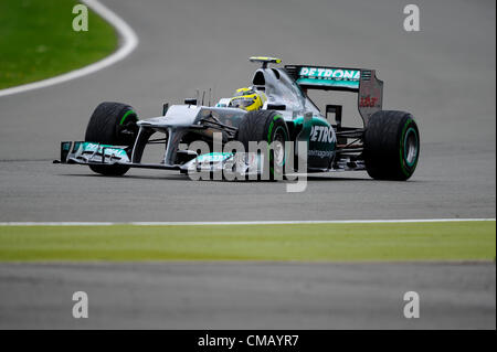 07.07.2012 Towcester, Inghilterra. Nico Rosberg della Germania e la Mercedes AMG Petronas F1 Team in azione durante il Q1 in qualifica per il Santander British Grand Prix, Round 9 del 2012 FIA del Campionato del Mondo di Formula 1 sul circuito di Silverstone. Foto Stock