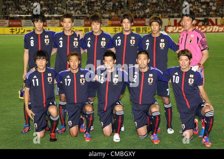 U-23 Giappone Team Nazionale Gruppo Line-Up (JPN), 11 Luglio 2012 - Calcio : U-23 Giappone team group (L-R) Kazuya Yamamura, Takahiro Ogihara, Hiroki Sakai, Daisuke Suzuki, Yuki Otsu, Shuichi Gonda, Kensuke Nagai, Hiroshi Kiyotake, Hotaru Yamaguchi, Yuhei Tokunaga, Keigo Higashi pongono prima di KIRIN Challenge Cup 2012 match tra U-23 Giappone 1-1 U-23 Nuova Zelanda al National Stadium, Tokyo, Giappone. (Foto di Daiju Kitamura/AFLO SPORT) [1045] Foto Stock