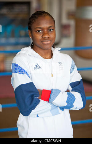 Olympics Team GB Boxer Nicola Adams a Huggy's ABC a Bradford. Foto Stock