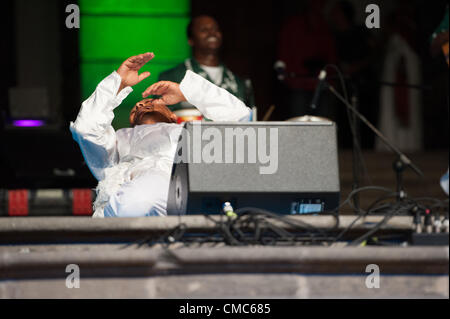 Luglio 14, 2012 - Las Palmas, Isole Canarie, Spagna - Ethicolor dall Etiopia, durante il festival international canarias jazz & mas Heineken, in Plaza Santa Ana, Las Palmas, Isole Canarie, sabato 14 luglio 2012. Foto Stock