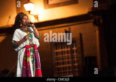 Luglio 14, 2012 - Las Palmas, Isole Canarie, Spagna - Ethicolor dall Etiopia, durante il festival international canarias jazz & mas Heineken, in Plaza Santa Ana, Las Palmas, Isole Canarie, sabato 14 luglio 2012. Foto Stock