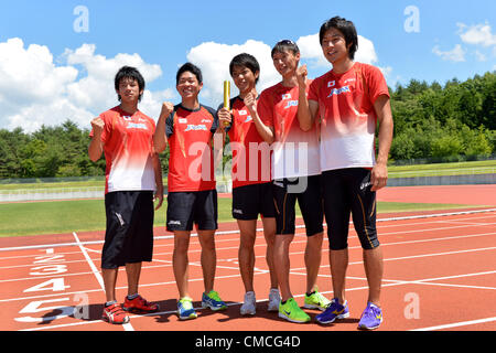 (L a R) Masashi Eriguchi (JPN), Takumi Kuki (JPN), Ryota Yamagata (JPN), Shinji Takahira (JPN), Shota Iizuka (JPN), 17 luglio 2012 - Atletica : Giappone nazionale di atletica squadra maschile e femminile durante la breve distanza e ostacolo agli stati la formazione prima di Giochi Olimpici di Londra 2012 a Fujihokuroku Park Athletics Stadium, Yamanashi, Giappone. (Foto di Giu Tsukida/AFLO SPORT) [0003] Foto Stock