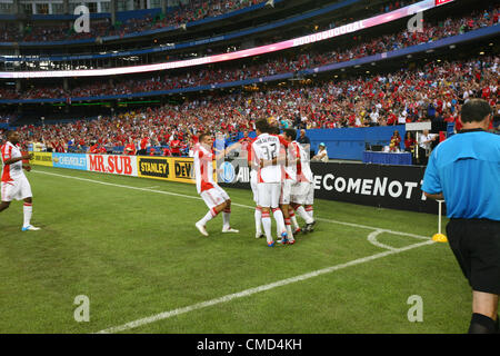 21.07.2012. Toronto, Canada. Toronto FC celebra il loro obiettivo durante il Toronto FC partita contro il Liverpool FC la pre-stagione amichevole presso il Rogers Centre Toronto, ON. Foto Stock