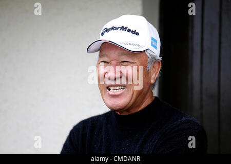 23 luglio 2012, Kilmarnock (Barassie) Golf Club, Troon, Ayrshire, in Scozia, Regno Unito, Isao Aoki, dal Giappone, professional golfer, dopo che egli ha completato il suo turno di qualificazione rigature 74 per la R e A Seniors aperta concorrenza 2012 Foto Stock