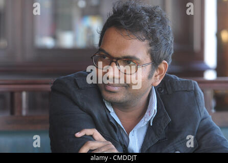 Direttore SriLankan Vimukthi Jayasundara visiti l'estate Film School Festival in Uherske Hradiste, Repubblica ceca, 23 luglio, 2012. (CTK foto/Zdenek Nemec) Foto Stock