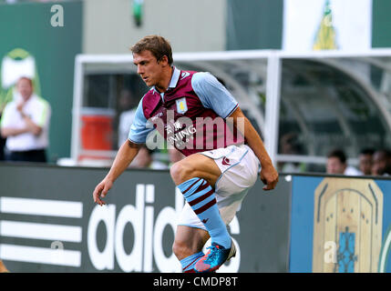 24.07.2012. Portland, Oregon, Stati Uniti d'America. Andreas Weimann (#26) di Aston Villa durante il loro match contro i legnami da Portland a Jeld Wen Stadium, Portland, O Foto Stock