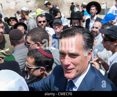 JEUSALEM - Luglio 29 : noi candidato presidenziale repubblicano Mitt Romney visita il Muro Occidentale di Gerusalemme vecchia durante la sua visita in Israele il 29 Luglio 2012 Foto Stock