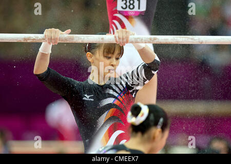 Rie Tanaka (JPN), 29 luglio 2012 - Ginnastica Artistica : donne qualificazione della barra orizzontale a North Greenwich Arena durante il London 2012 in occasione dei Giochi Olimpici di Londra, Regno Unito. (Foto di Enrico Calderoni/AFLO SPORT) Foto Stock