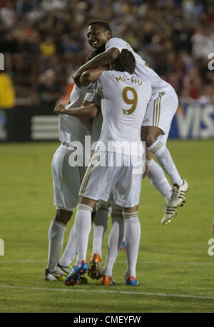 Luglio 31, 2012 - San Clara, CA, Stati Uniti d'America - Swansea celebrare dopo Chico(4) heades la palla in vista di un obiettivo a 59min nella partita. San Jose terremoti vs Swansea City AFC Martedì 31 Luglio 2012 a Buck Shaw Stadium San Jose California, USA il punteggio finale è stato tie 2-2. (Credito Immagine: © Marty Bicek/ZUMAPRESS.com) Foto Stock