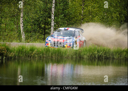 JYVÄSKYLÄ, Finlandia - 3 Agosto: Sébastien Loeb di Francia e Daniel Elena del Monaco competere nel loro Citroen Total World Rally Team Citroen DS3 WRC durante il giorno 2 del WRC Rally Finlandia il 3 agosto 2012 a Jyväskylä, Finlandia Foto Stock