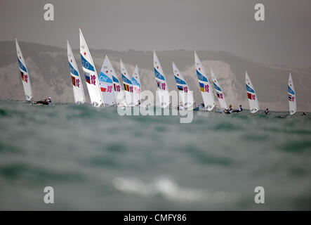 Vela olimpica, azione durante il London 2012 Giochi Olimpici a Weymouth e Portland Venue, Dorset, Gran Bretagna, UK. Gli uomini della classe Laser gara August 4th, 2012 foto: Dorset Servizio media Foto Stock