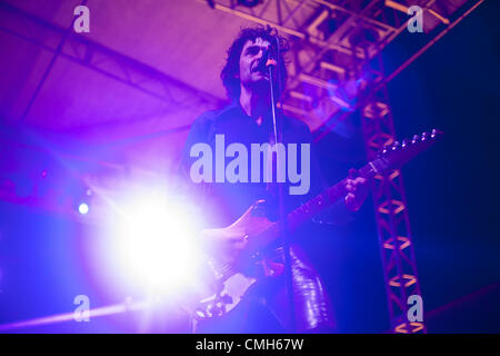 SIBENIK, Croazia, giovedì 9 agosto 2012. La Jon Spencer Blues Explosion eseguire al Terraneo Summer Eco Music Festival in Sibenik, Croazia. Foto Stock