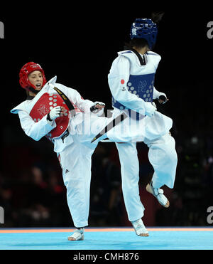 JADE JONES V MAYU HAMADA GRAN BRETAGNA V GIAPPONE EXCELL ARENA Londra Inghilterra 09 Agosto 2012 Foto Stock