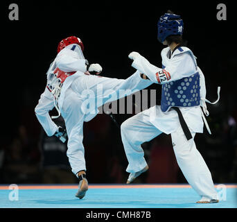 JADE JONES V MAYU HAMADA GRAN BRETAGNA V GIAPPONE EXCELL ARENA Londra Inghilterra 09 Agosto 2012 Foto Stock