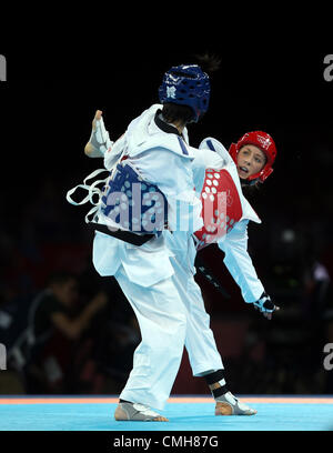 JADE JONES V MAYU HAMADA GRAN BRETAGNA V GIAPPONE EXCELL ARENA Londra Inghilterra 09 Agosto 2012 Foto Stock