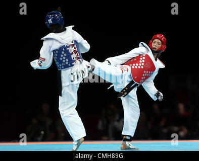 JADE JONES V MAYU HAMADA GRAN BRETAGNA V GIAPPONE EXCELL ARENA Londra Inghilterra 09 Agosto 2012 Foto Stock