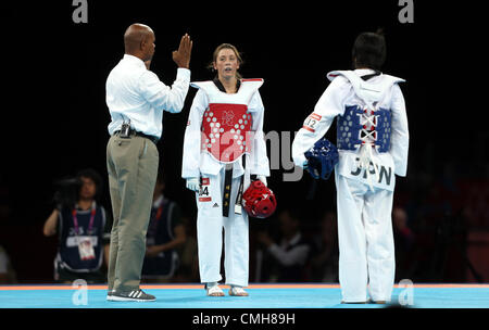 JADE JONES V MAYU HAMADA GRAN BRETAGNA V GIAPPONE EXCELL ARENA Londra Inghilterra 09 Agosto 2012 Foto Stock