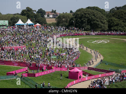 11 ago 2012. 11.08.2012. Hadleigh boschi, Essex, Inghilterra. I partecipanti competono durante le donne del cross-country finale del ciclismo in mountain bike evento in Hadleigh Farm at the London 2012 Giochi Olimpici di Londra, Gran Bretagna, 11 agosto 2012. Credit: Azione Plus immagini di Sport / Alamy Live News Foto Stock