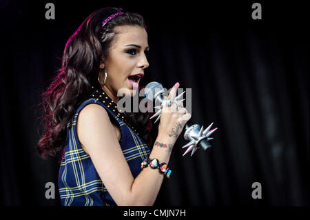 Agosto 16, 2012 - Toronto, Ontario, Canada - Inglese artista di registrazione Cher Lloyd esegue sul palco anfiteatro Molson su KiSS 92,5 Wham Bam a Toronto (credito Immagine: © Igor Vidyashev/ZUMAPRESS.com) Foto Stock
