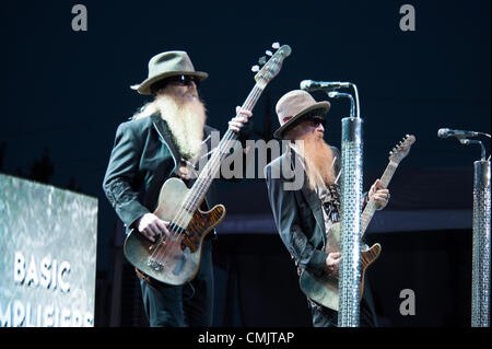 LINCOLN, CA - 17 agosto: ZZ Top esegue al Thunder Valley Casino Resort a Lincoln, la California il 17 agosto, 2012 Foto Stock