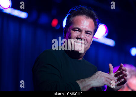 Lincoln, California, USA. 1 novembre 2013. 1 novembre: Cory Lerios di rock band Pablo Cruise esegue al Thunder Valley Casino Resort a Lincoln, la California il 1 novembre 2013 Credit: Randy Miramontez/Alamy Live News Foto Stock