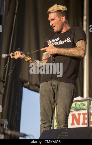 New Orleans, Louisiana, Stati Uniti d'America. 2° Nov, 2013. Il cantante JORDAN PUNDIK di New Found Glory esegue a 2013 Voodoo Musica e Arti esperienza a New Orleans, Louisiana Credito: Daniel DeSlover/ZUMAPRESS.com/Alamy Live News Foto Stock