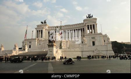 Piazza Venezia e Monumento a Vittorio Emanuele II in Roma, Italia. Foto Stock