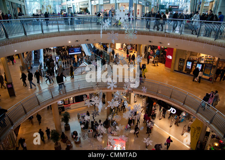 Natale, Bullring Shopping Centre e dal centro città di Birmingham West Midlands, England, Regno Unito, Europa Foto Stock