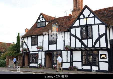 Il Kings Arms Hotel & pub in High Street Amersham nel Buckinghamshire Foto Stock