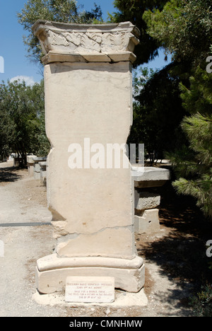 Antica Agora. Atene. La Grecia. Vista su agorà della fine del I secolo d.c. monumento per base tripode in bronzo il premio per la vittoria Foto Stock