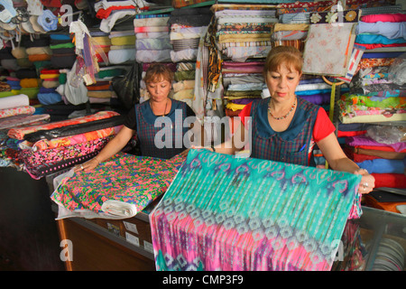 Arica Chile,Avenida 18 de Septiembre,negozio di tessuti,tessuti,cucire,artigianato,tessuti stampati,design,bullone,ispanico Latino latino immigrati etnici Foto Stock