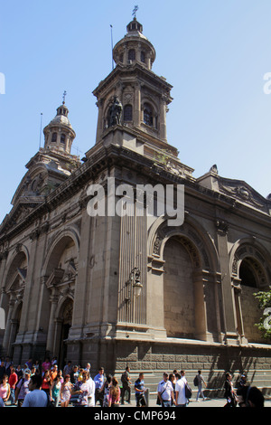 Santiago Cile,Plaza de Armas,Piazza pubblica,Cattedrale di Santiago,Cattedrale Metropolitana,Chiesa Cattolica,religione,storia coloniale,architetto italiano Jo Foto Stock