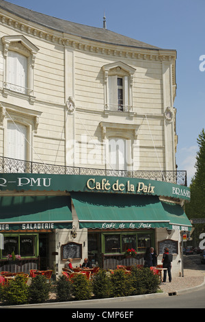 Il Café de la Paix, Chinon, Francia Foto Stock