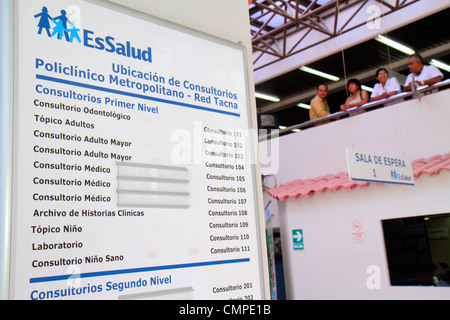 Tacna Peru,Avenida Francisco Bolognesi,policlinico,assistenza sanitaria,ambulatoriale,struttura medica,medicina,studio medico,laboratorio,assistenza ambulatoriale,Span Foto Stock